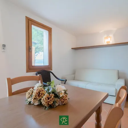 Tiziana Villa