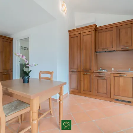 Tiziana Villa