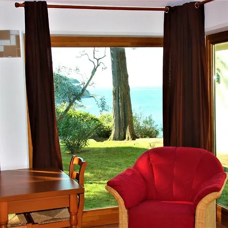 Tiziana Villa