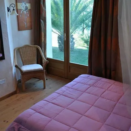 Tiziana Villa